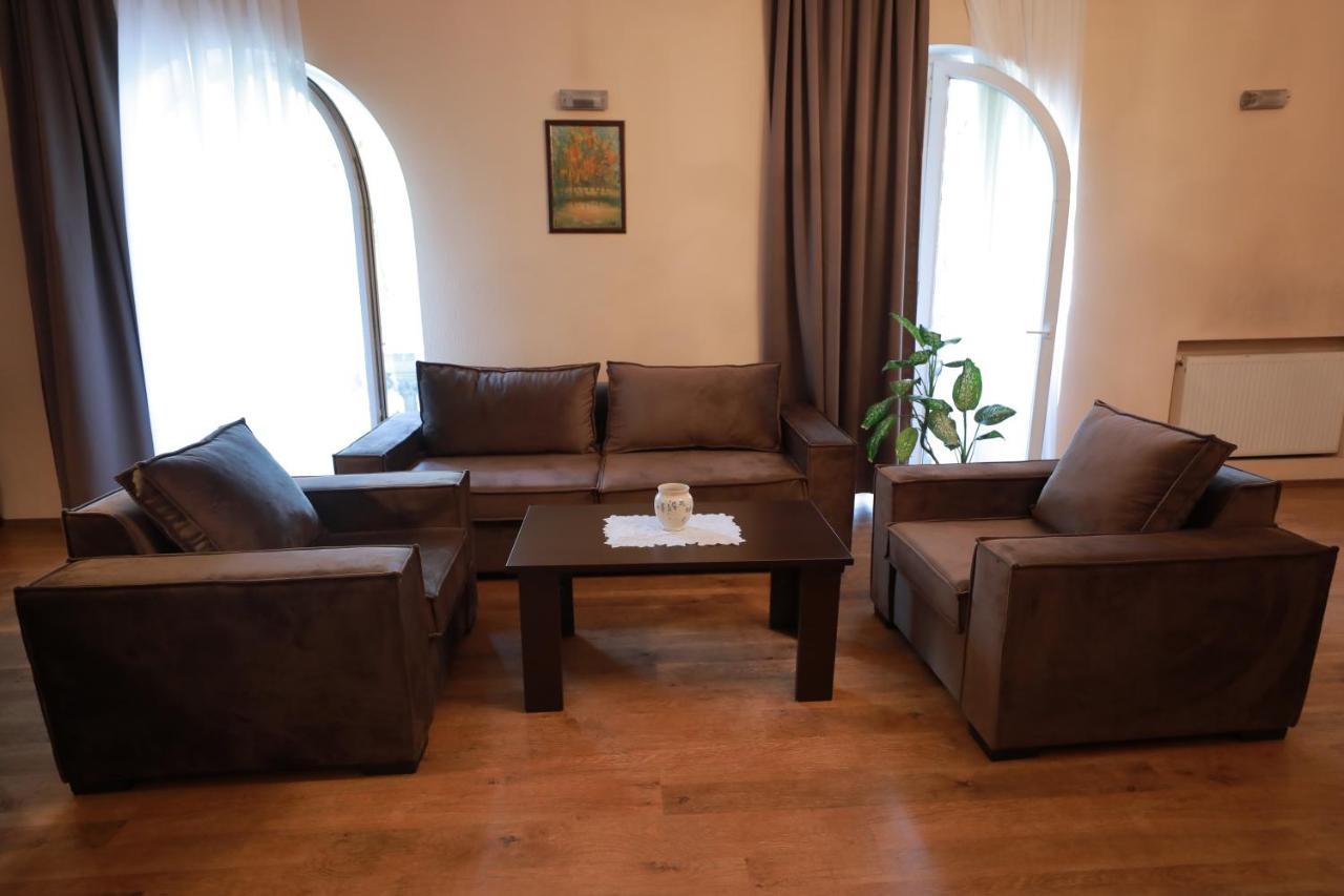 Apartment At 12 Baratashvili Street Tiflis Exterior foto