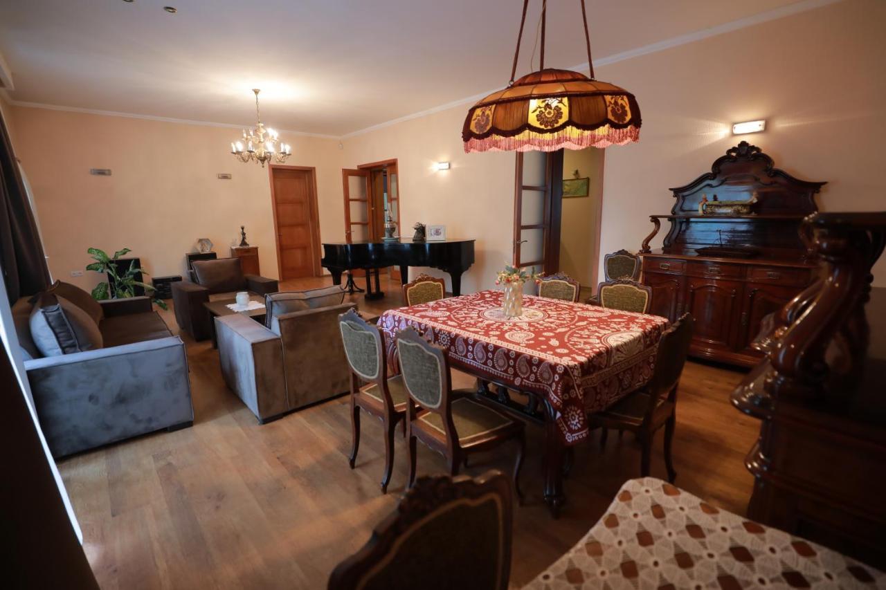 Apartment At 12 Baratashvili Street Tiflis Exterior foto