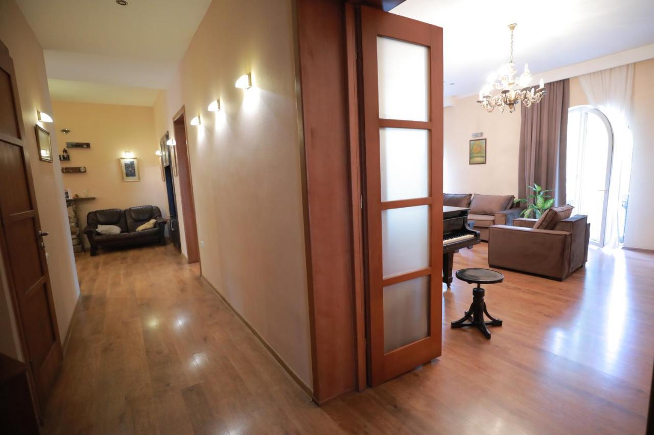 Apartment At 12 Baratashvili Street Tiflis Exterior foto