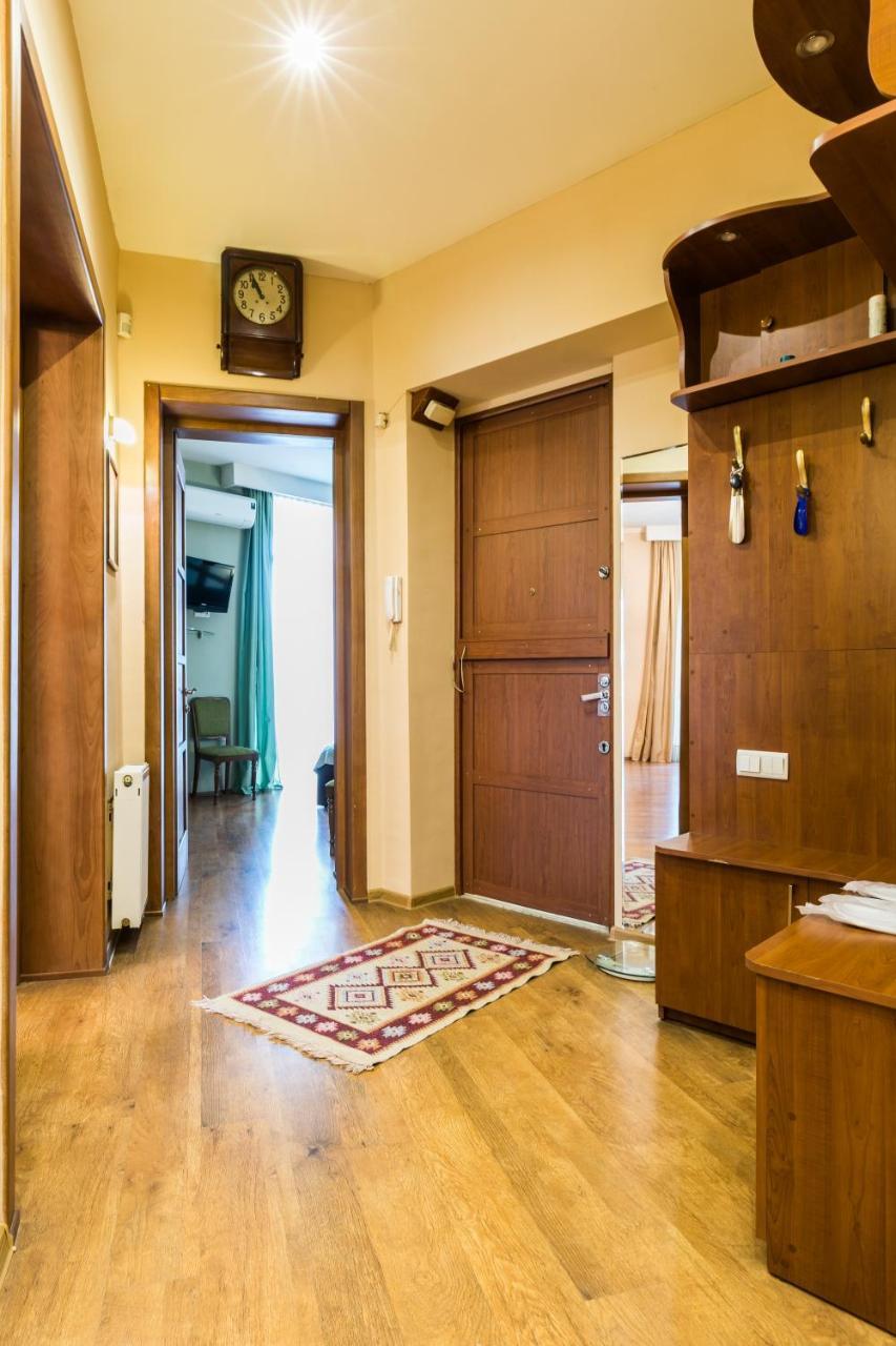 Apartment At 12 Baratashvili Street Tiflis Exterior foto